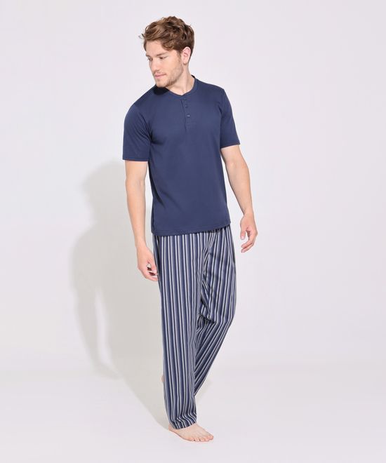 Pijama Set Camiseta Manga Larga Cuello V Unicolor Y Pantalón Plano  Estampado 30040269 - Patprimo